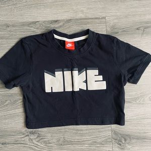 Nike Crop Shirtsleeve Top Size XS